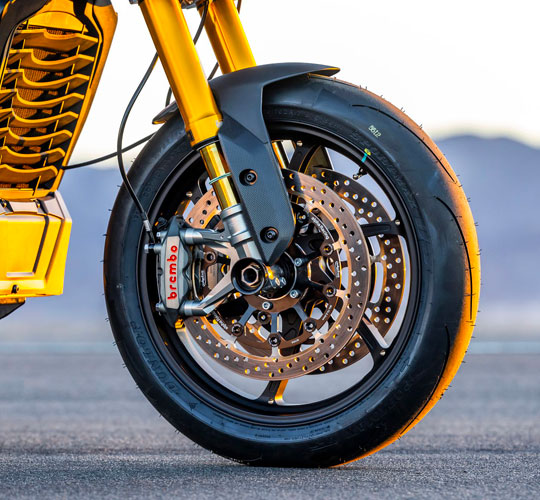 Indian® Motorcycle - Nippon -: Specs Indian Challenger Dark