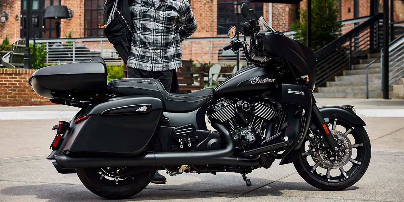 Indian® Motorcycle Nippon -: Roadmaster Dark Horse